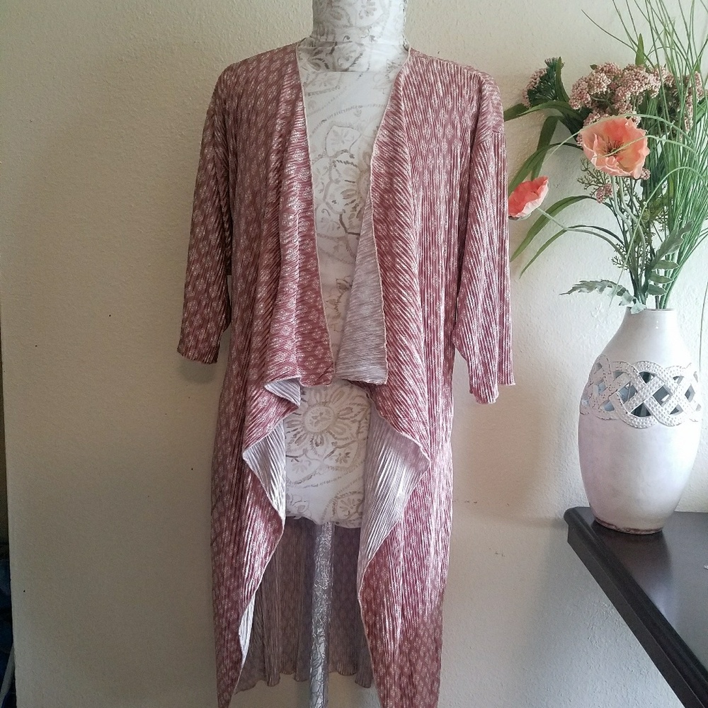 Lularoe shirley kimono size S